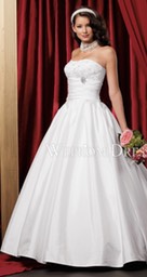 Inimitable-Apple-Inverted-Triangle-Brooch-White-Sleeveless-Strapless-Ball-Gown-Ball-Gown-Wedding-Dresses-WG2810